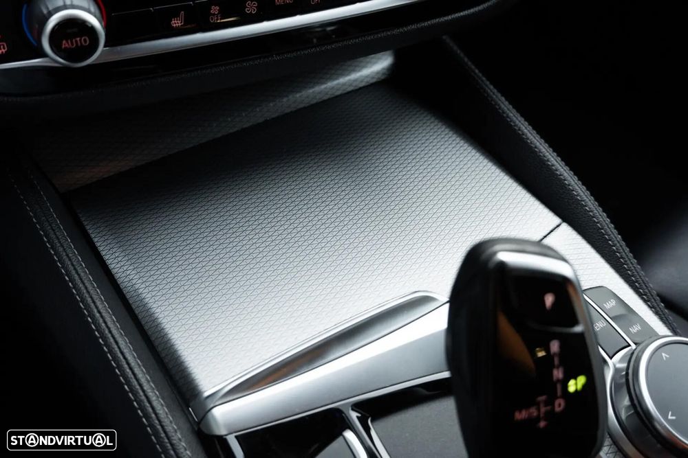 BMW 520 d Pack M Auto - 26