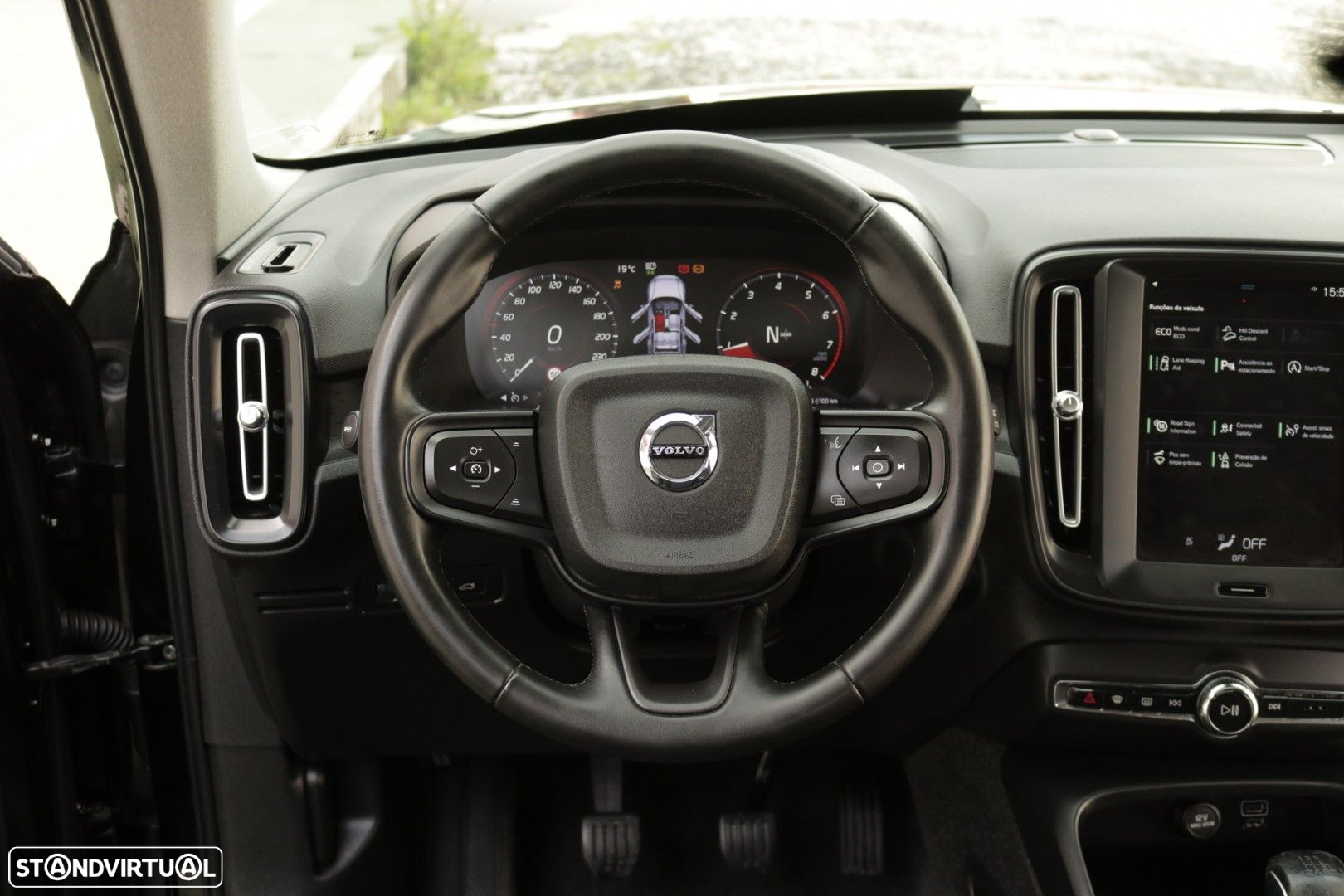 Volvo XC 40 1.5 T2 Momentum Core - 30