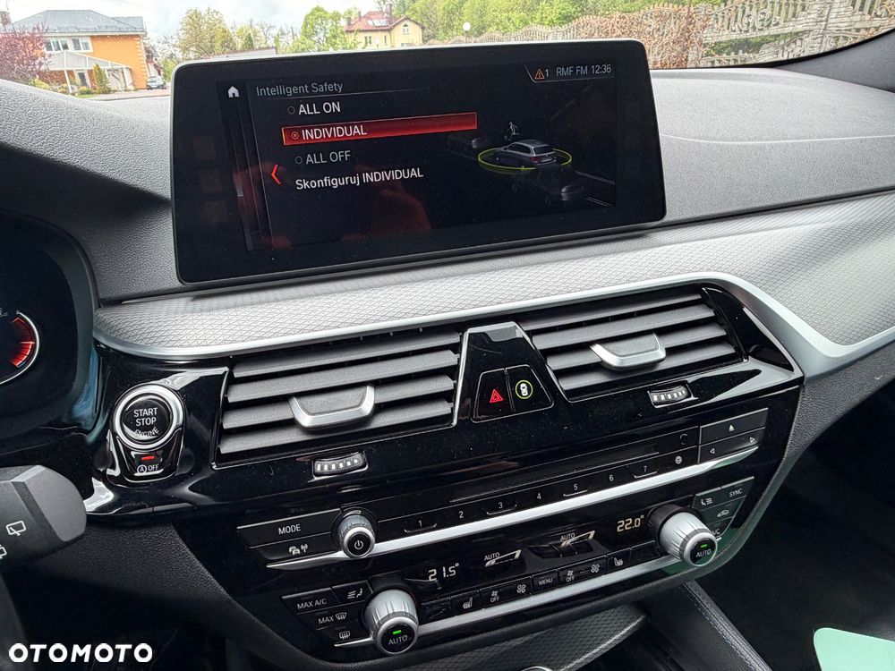 BMW Seria 5 520d M Sport Edition - 26