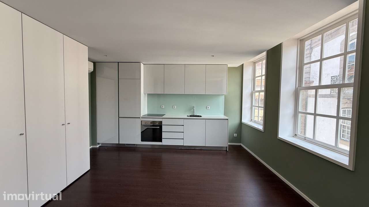 Apartamento T0 - Centro Histórico de Guimarães - Grande imagem: 3/27