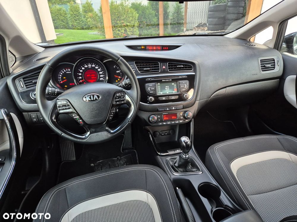 Kia Ceed 1.4 CVVT Vision - 21