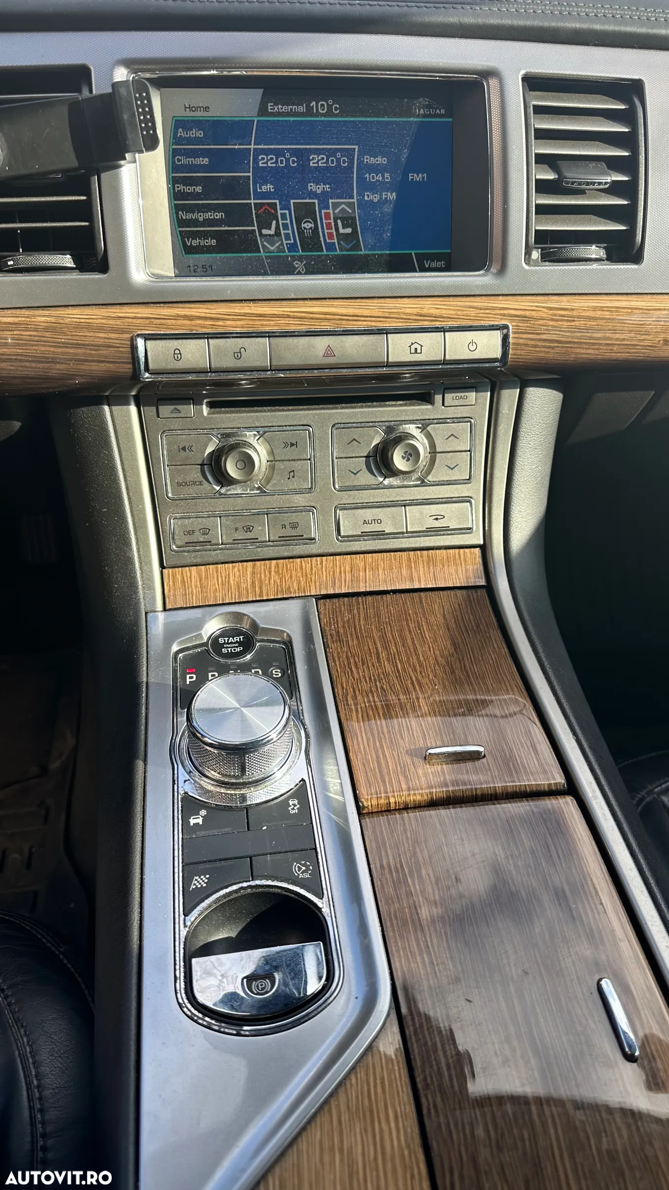 Jaguar XF 3.0 V6 Diesel S Premium Luxury - 8
