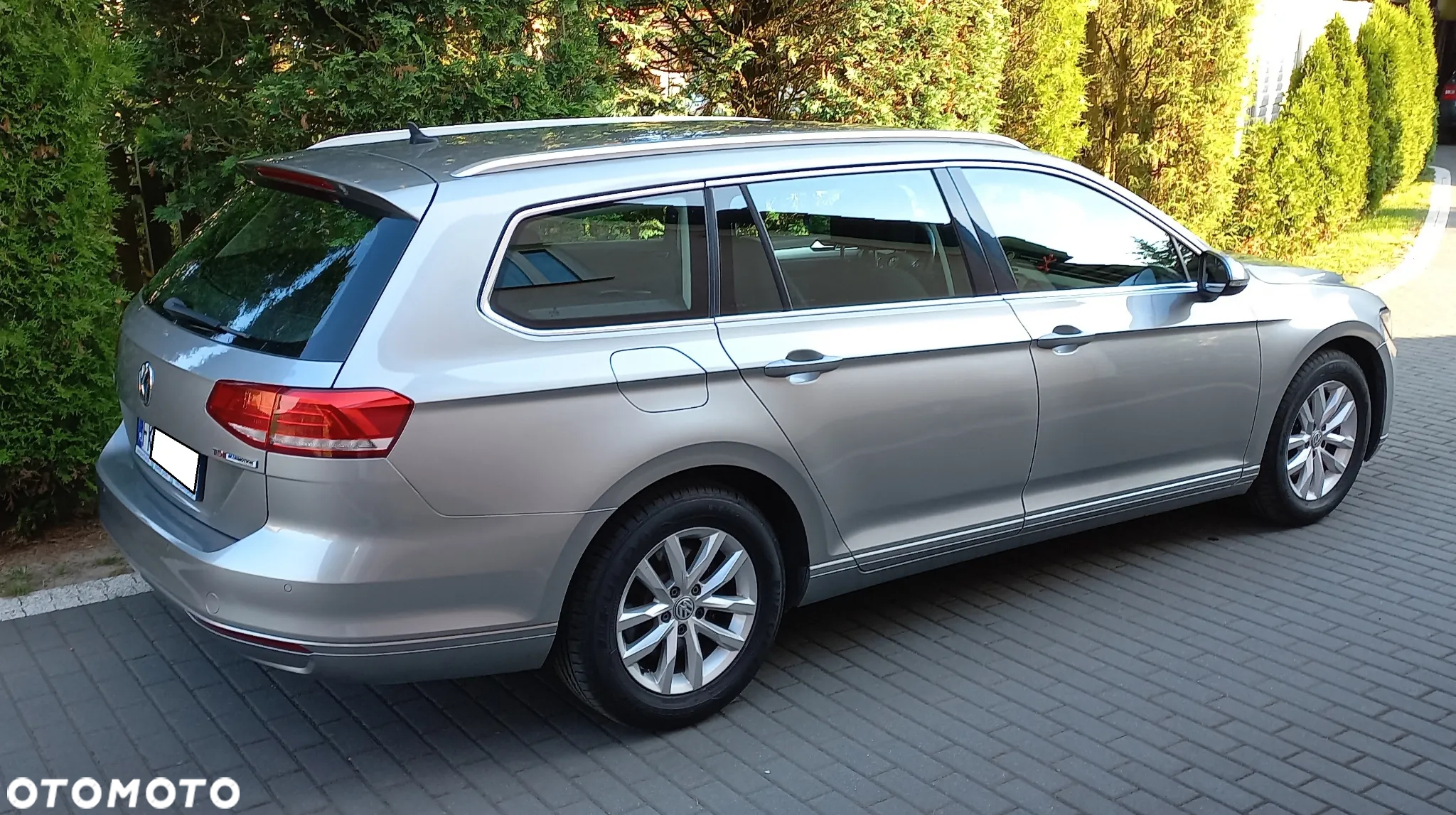 Volkswagen Passat - 8