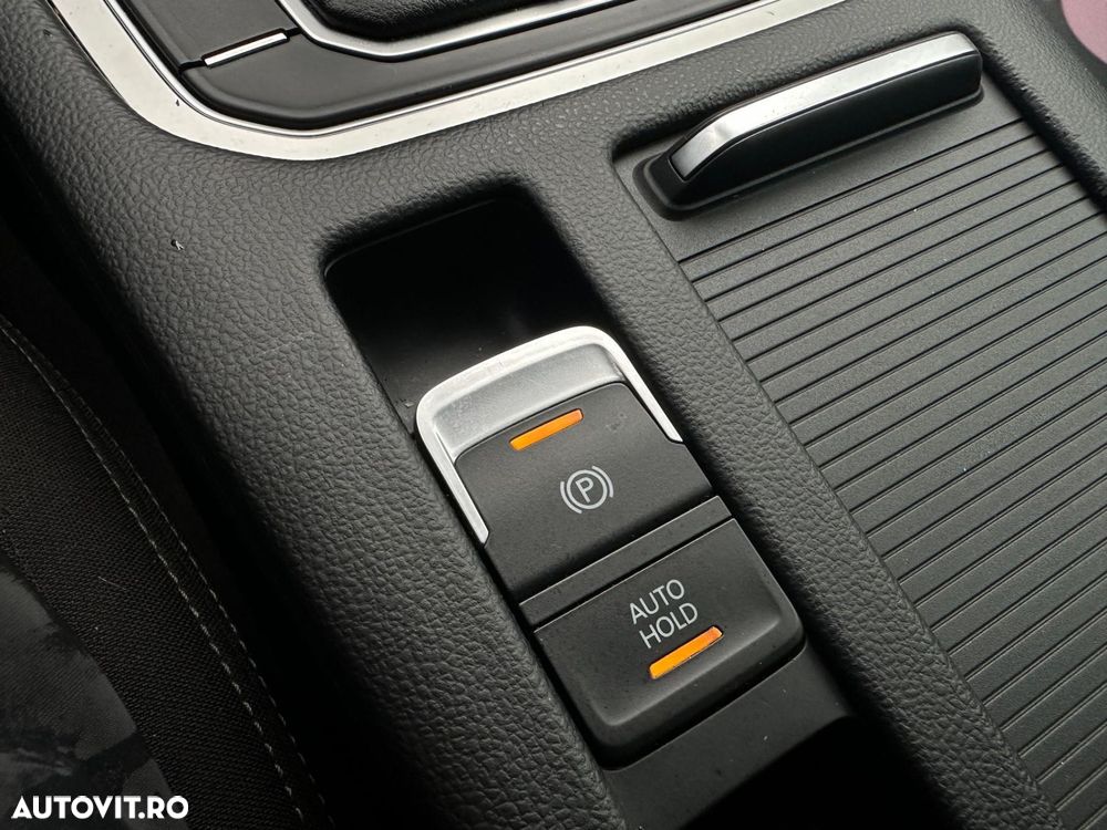 Volkswagen Passat - 15