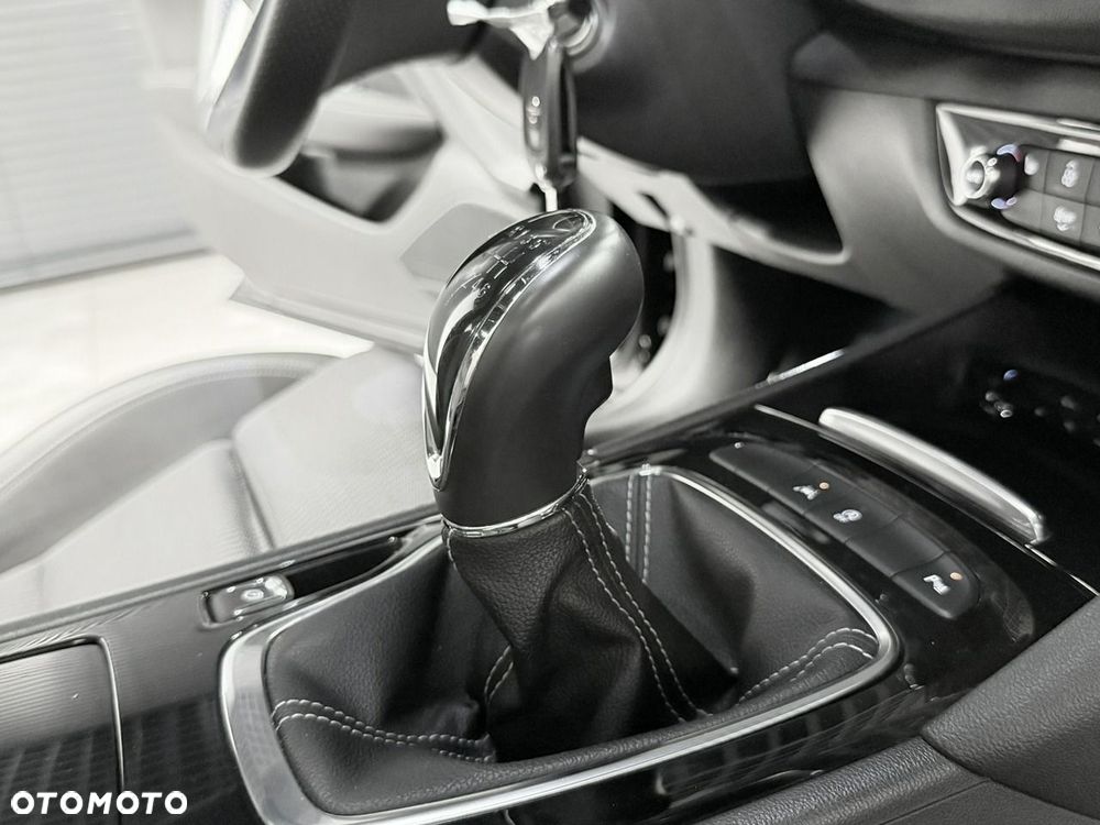 Opel Insignia - 29