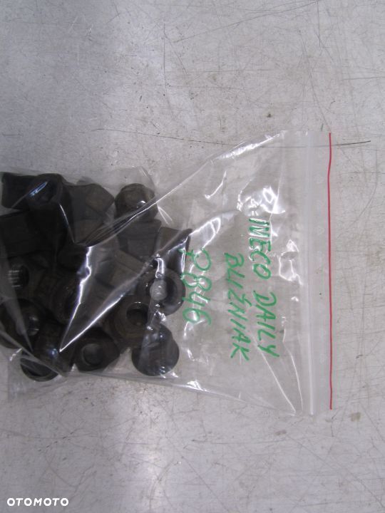 iveco daily 2.3 hpi 10r eu bliz. nakrętka koła - 4