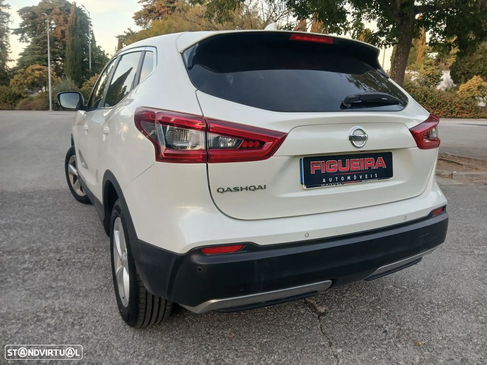Nissan Qashqai 1.3 DIG-T N-Connecta J18 - 9