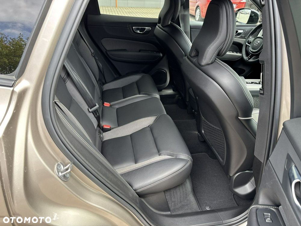 Volvo XC 60 - 16