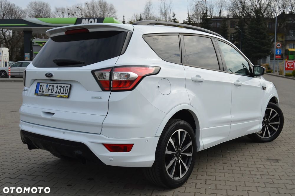 Ford Kuga 1.5 EcoBoost 2x4 ST-Line - 12