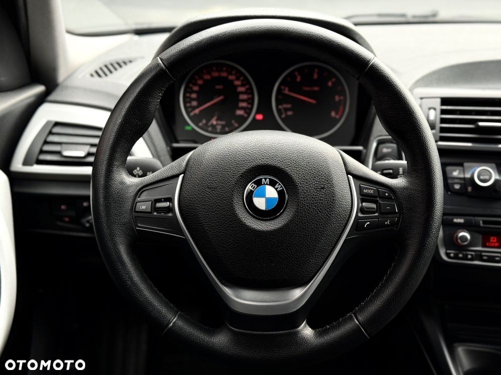 BMW Seria 1 120d Sport Line - 19