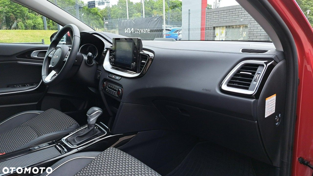 Kia XCeed - 18