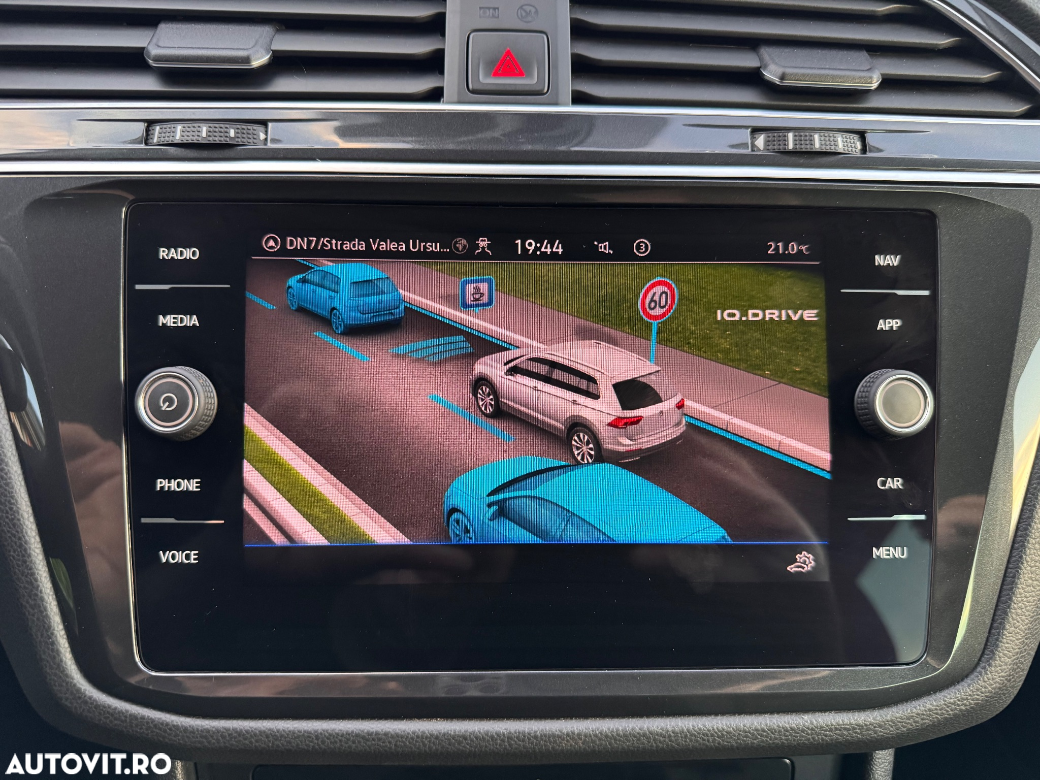 Volkswagen Tiguan 2.0 TDI SCR DSG R-Line - 36