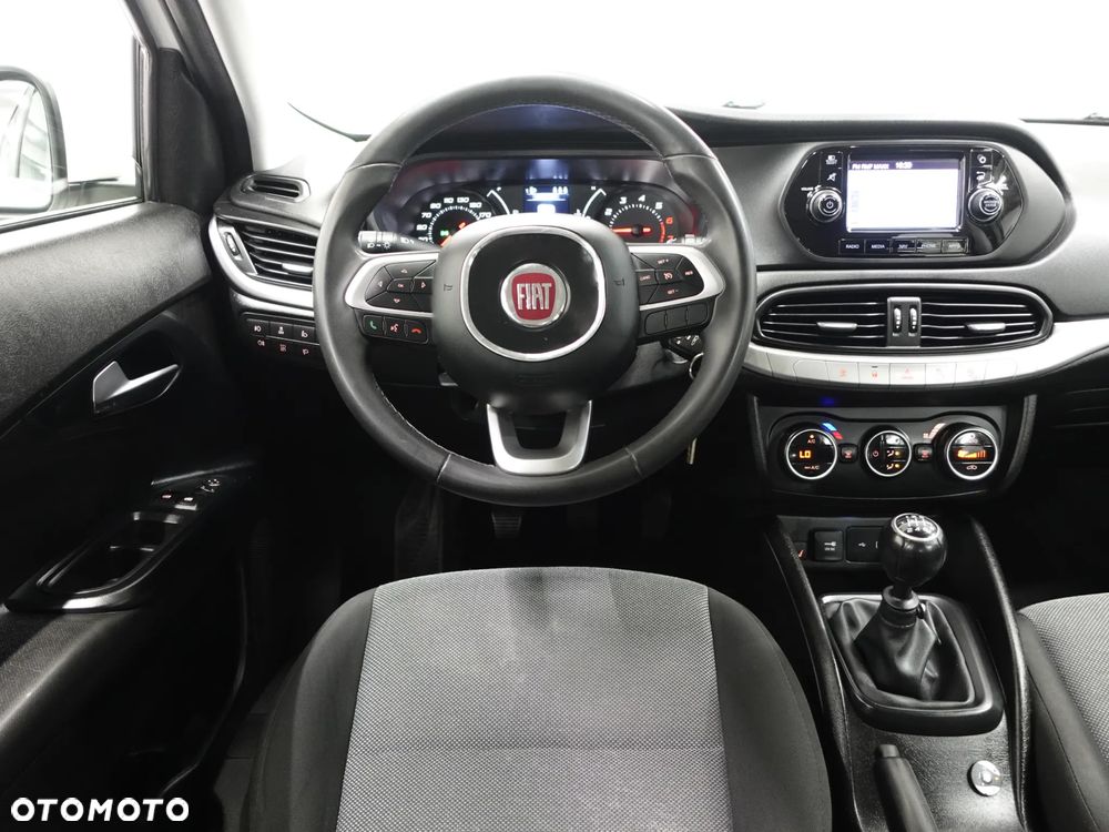 Fiat Tipo 1.4 16v Easy - 30