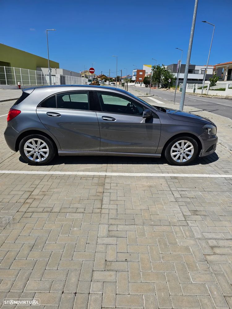 Mercedes-Benz A 180 - 11