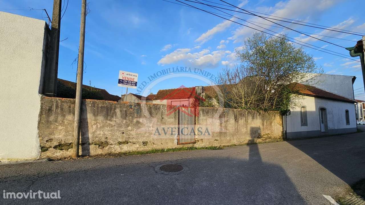 Moradia antiga para recuperar e expandir - Grande imagem: 5/34