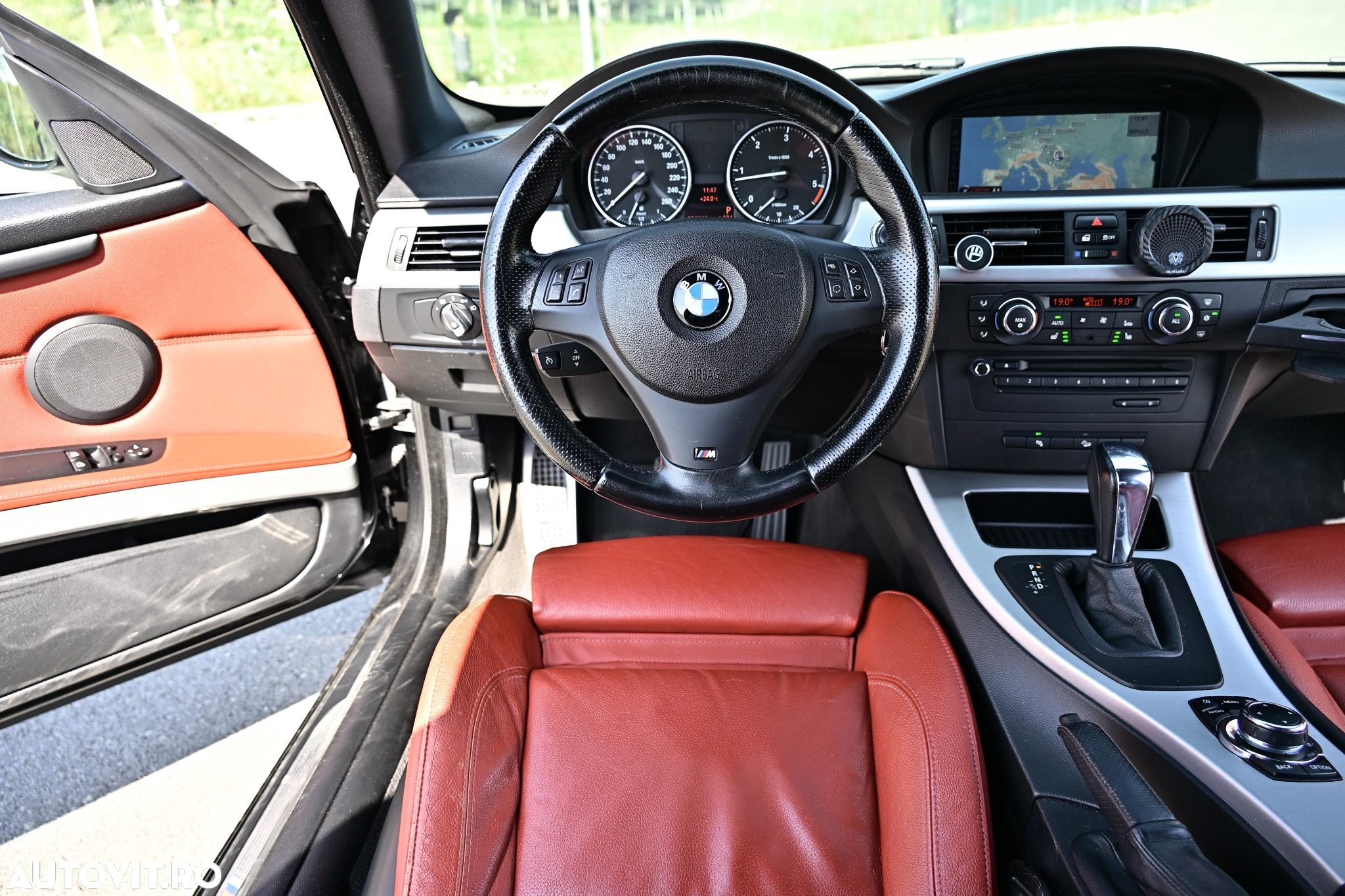 BMW Seria 3 320d Cabriolet - 28