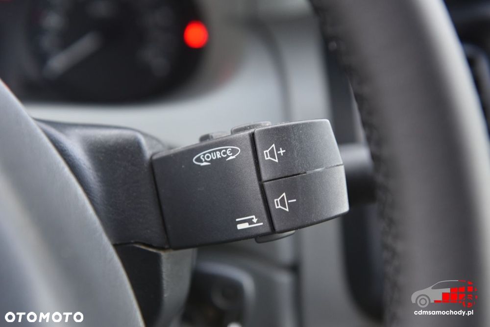 Renault Trafic - 23