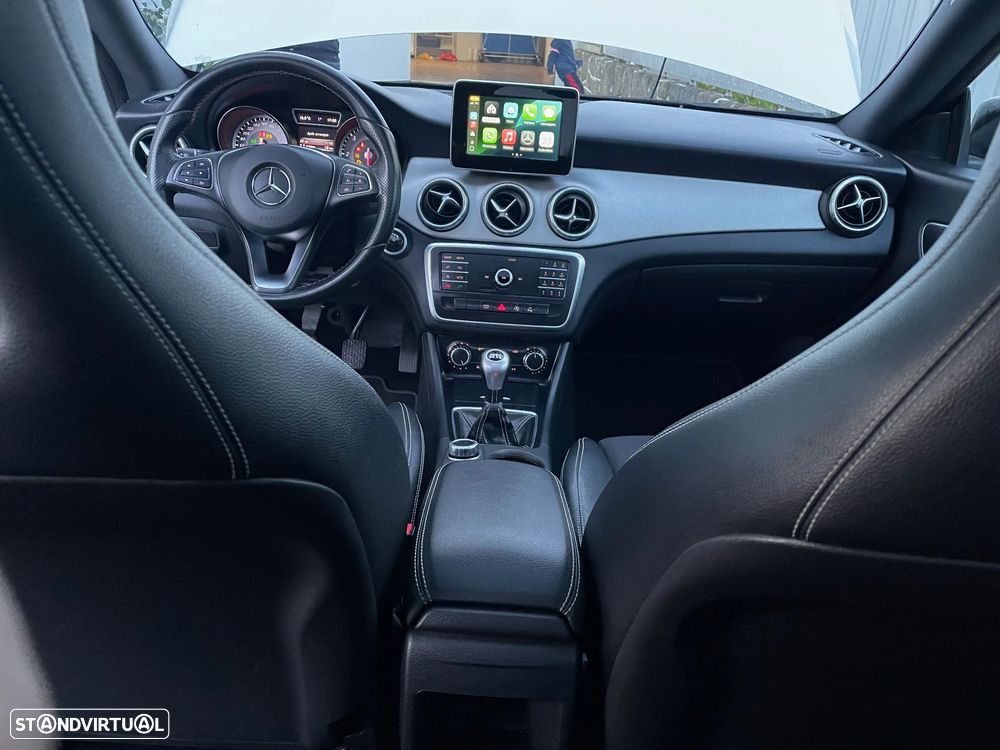 Mercedes-Benz CLA 180 d Urban - 8