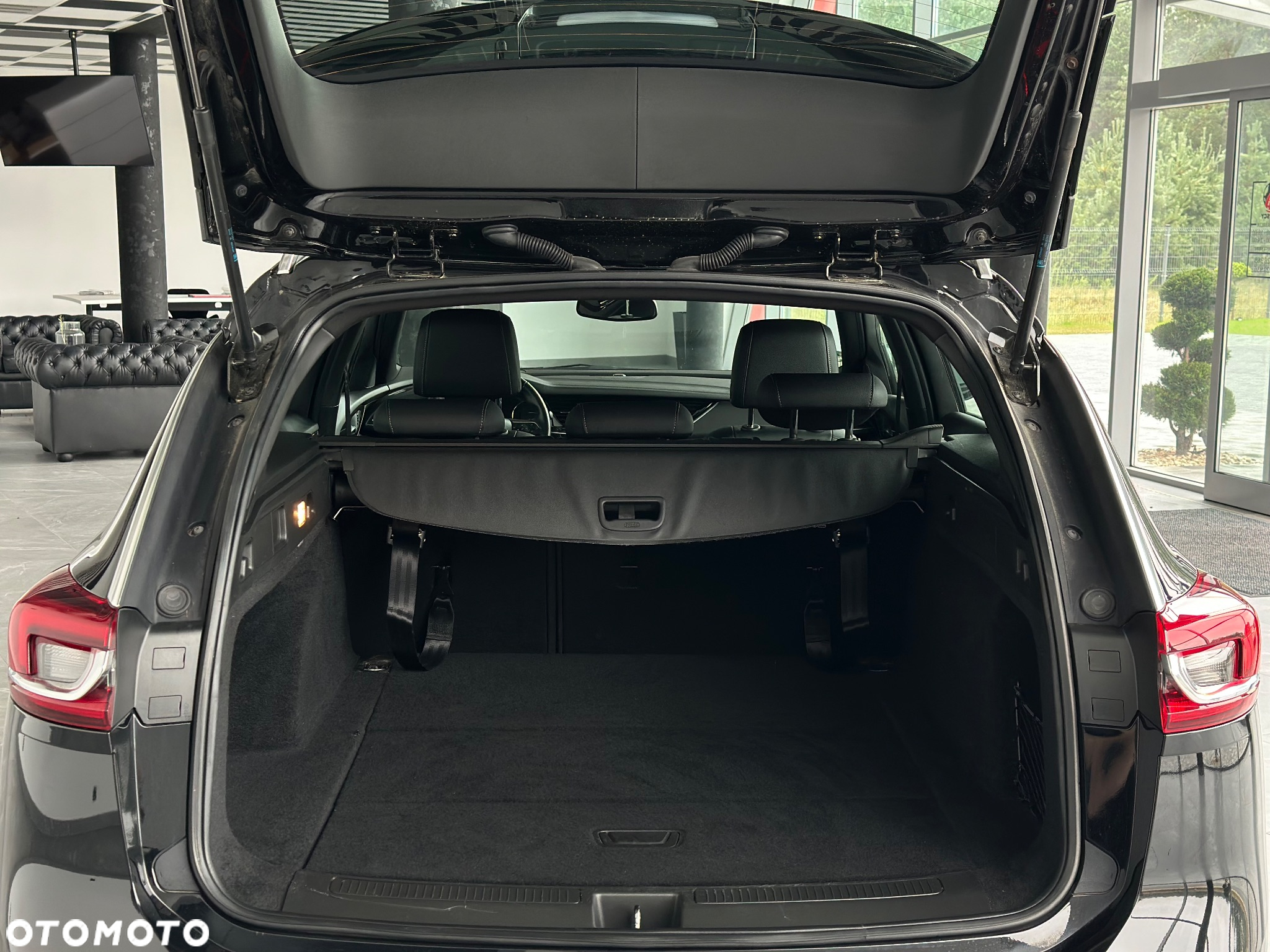 Opel Insignia - 22