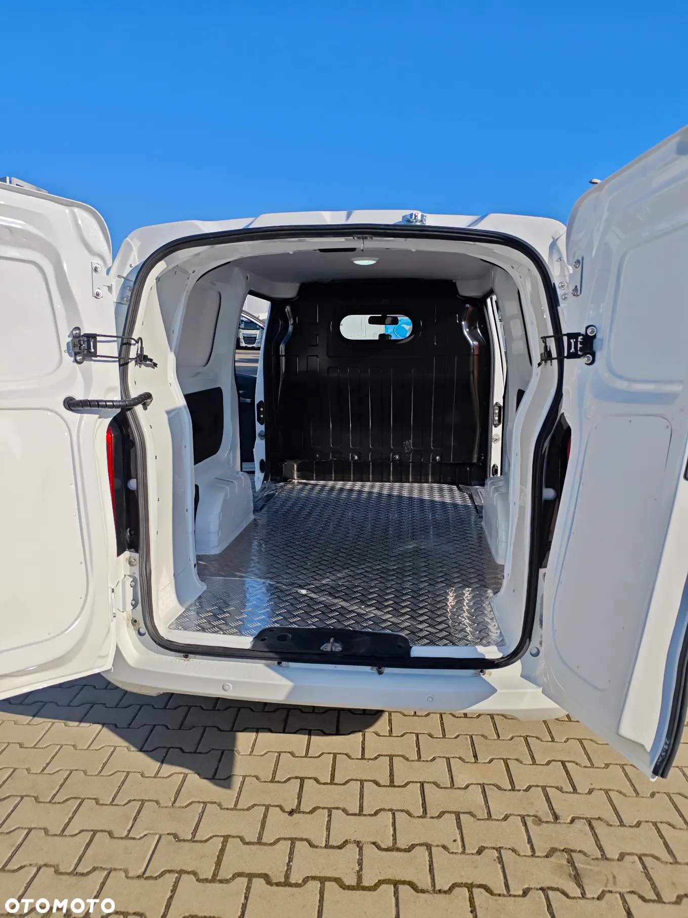BYD ETP-3L - 13