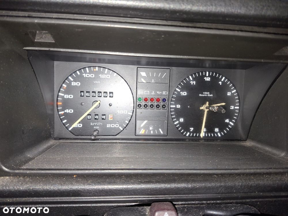 Volkswagen Golf - 8
