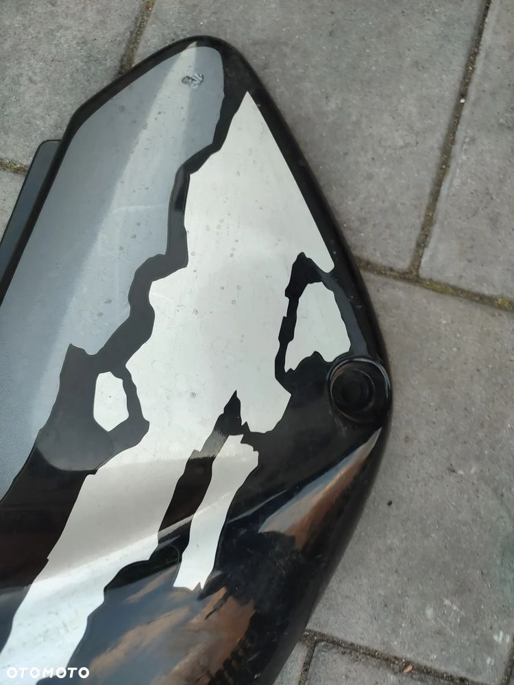 Owiewka, osłona, bok, boczek, zadupek, ogon Honda XRV 750 Africa Twin 750 - 7