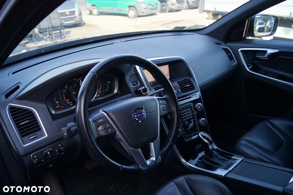 Volvo XC 60 - 18