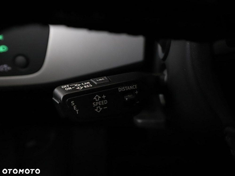 Audi A4 Avant 40 TDI Advanced S tronic - 32