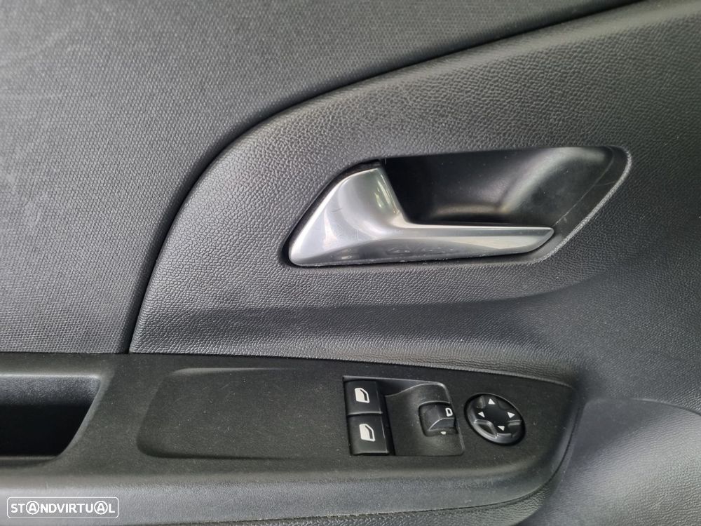 Opel Corsa-e - 15
