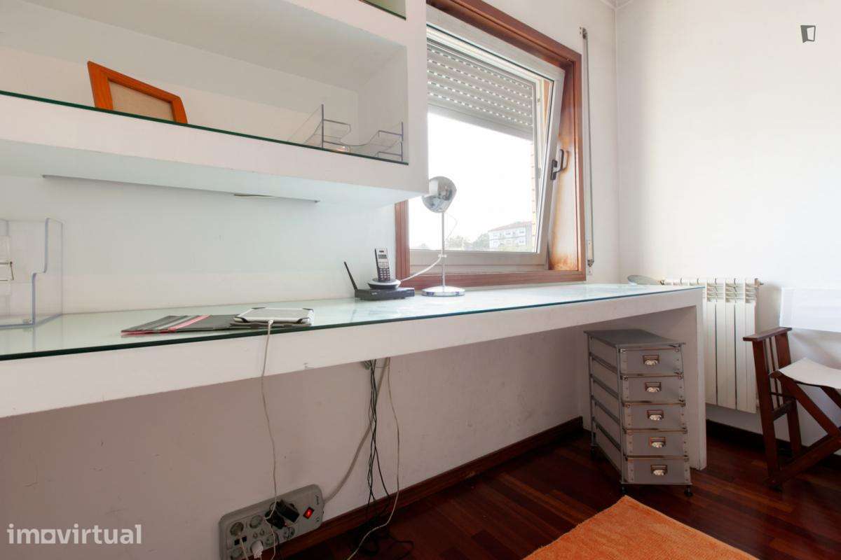 Apartamento com 2 quartos - localizado em Paranhos Porto - Grande imagem: 5/26
