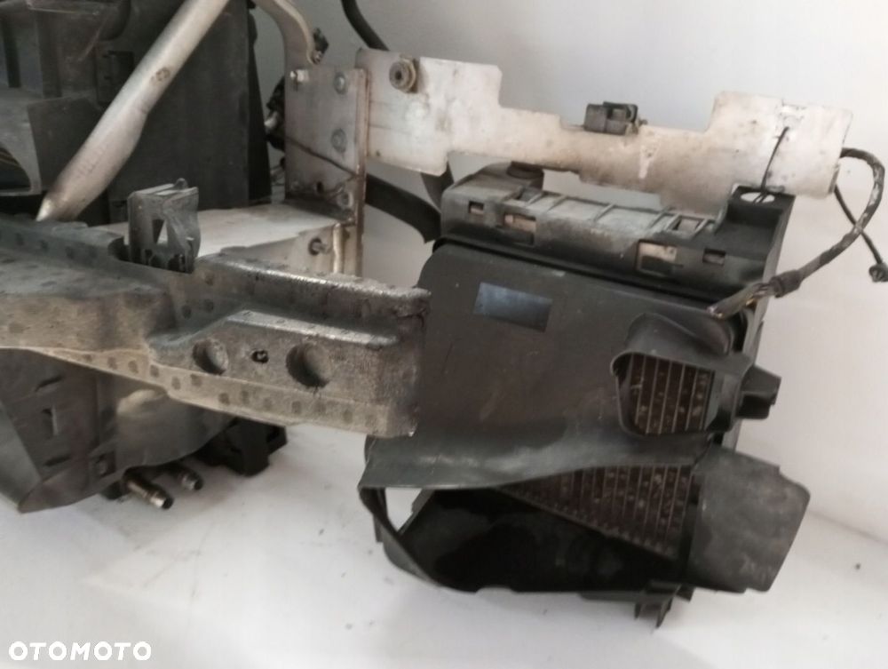 CHŁODNICE PAS PRZEDNI BMW X6 F16 X6M 4,4i - 2