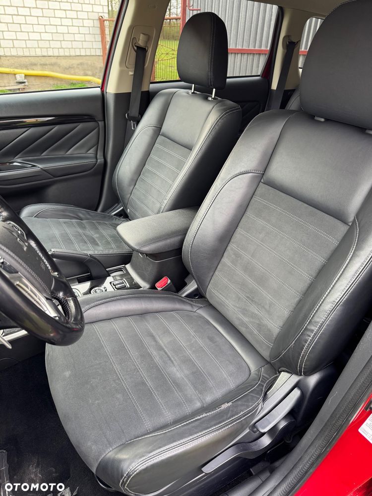 Mitsubishi Outlander - 9