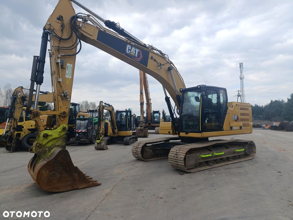 Caterpillar 320 - 1