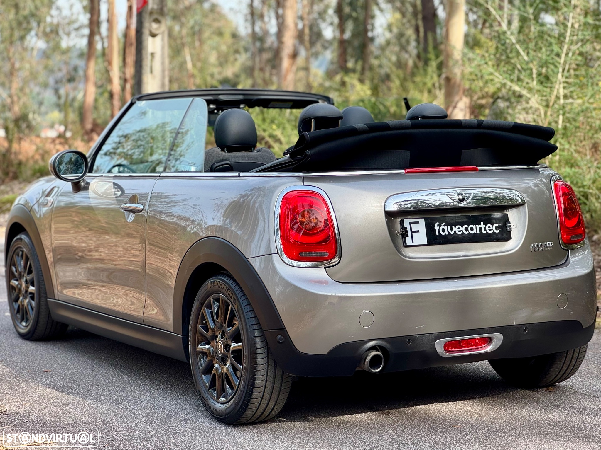 MINI Cabrio Cooper Aut. JCW - 21