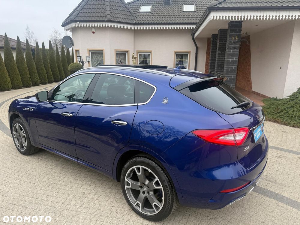 Maserati Levante S Q4 - 11