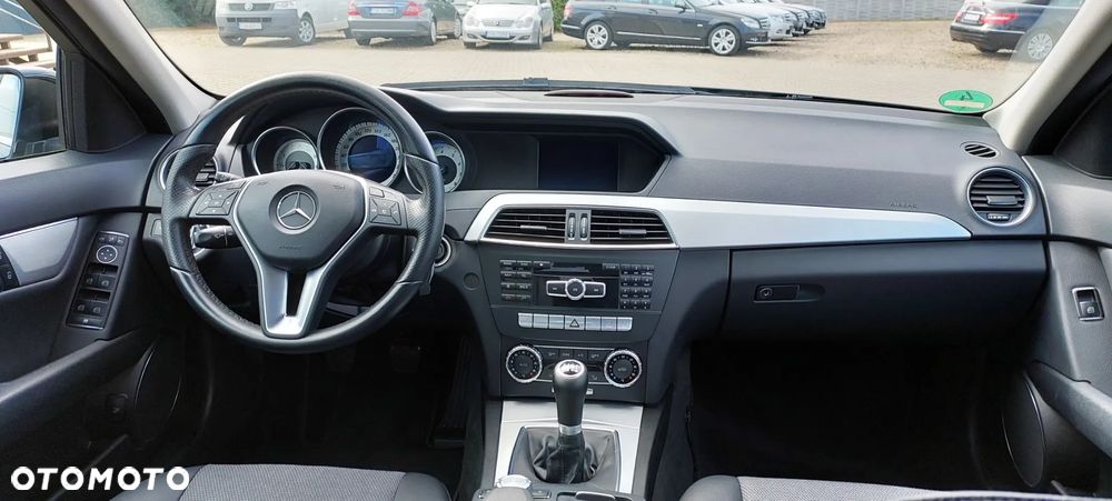 Mercedes-Benz Klasa C - 38