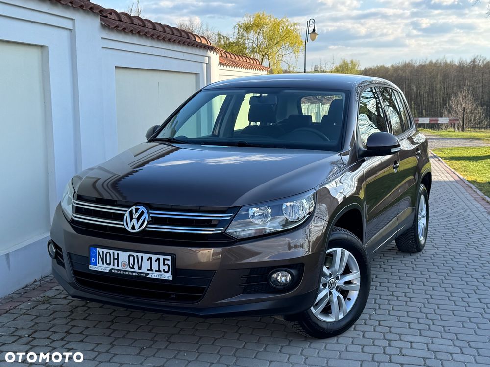 Volkswagen Tiguan - 1