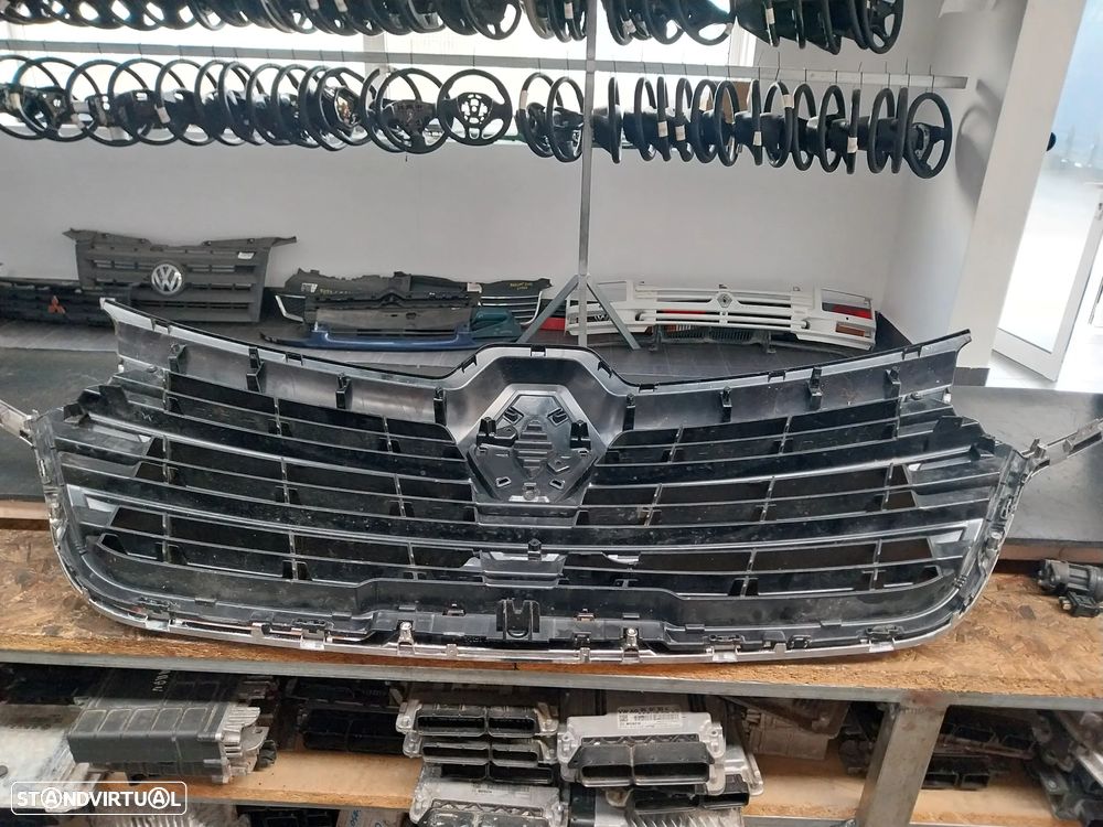 Grelha Renault Trafic III Ref: 623103743R - 5