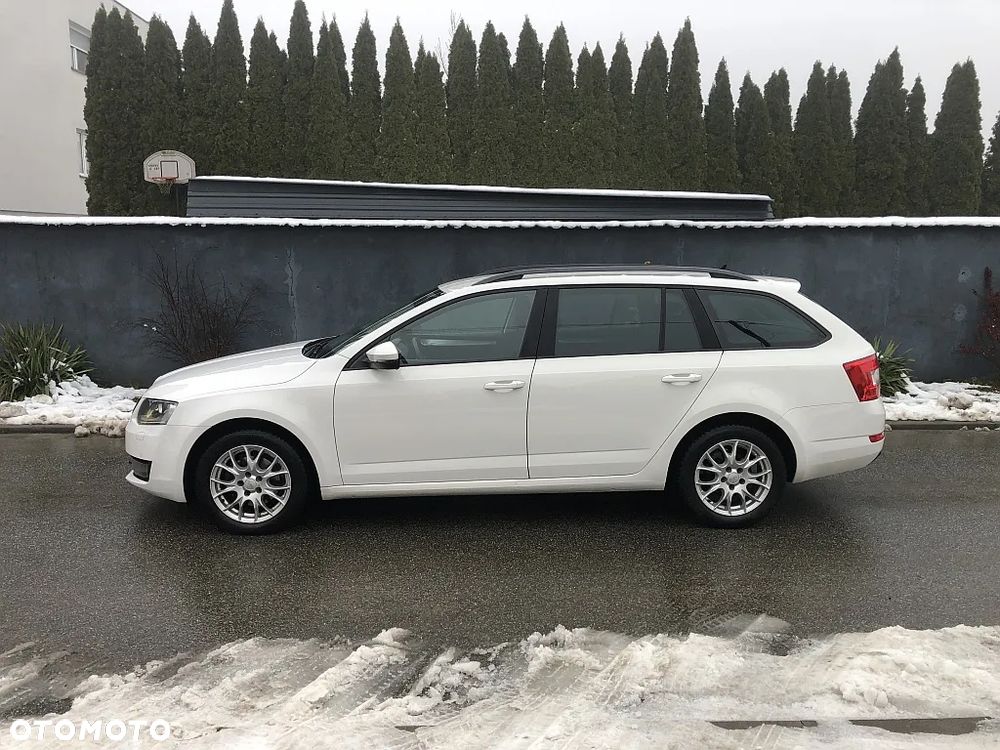 Skoda Octavia 1.6 TDI Elegance DSG - 8