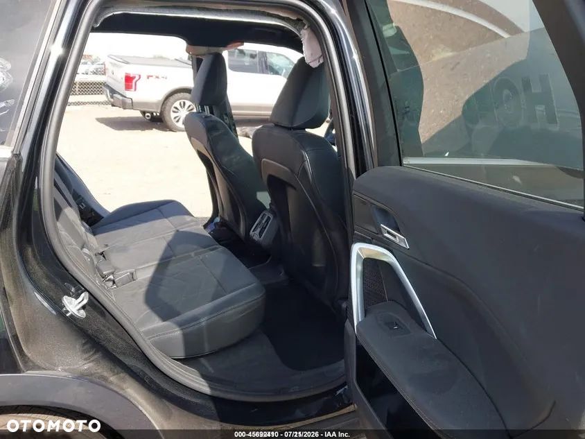 BMW X1 - 13