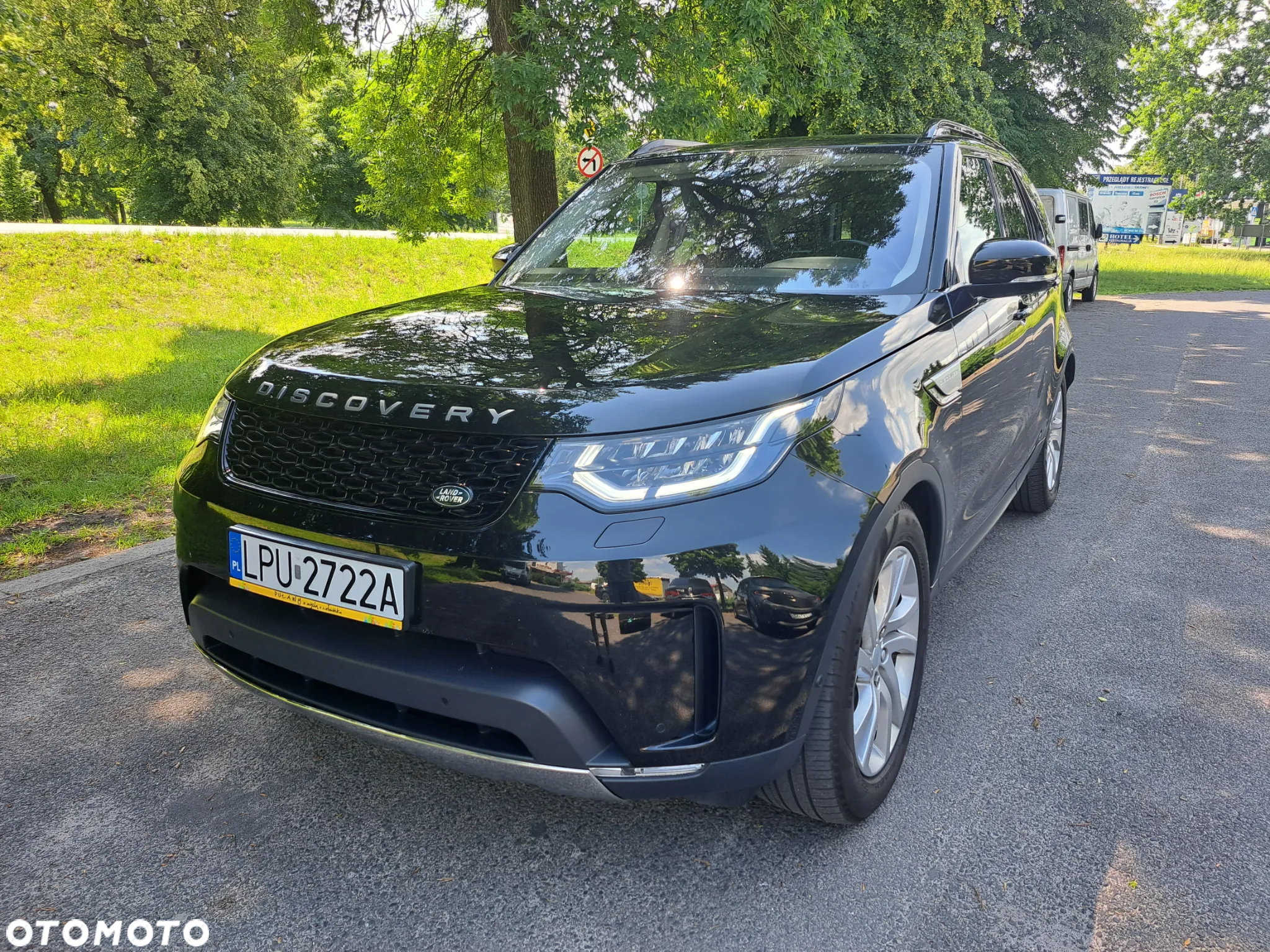 Land Rover Discovery V 2.0 TD4 HSE Luxury - 3