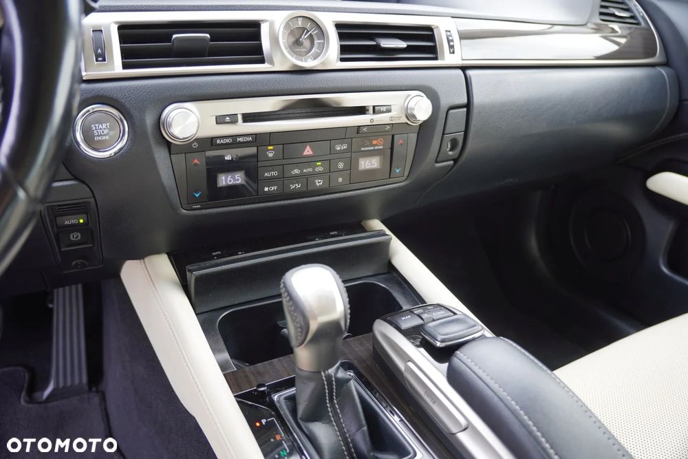 Lexus GS 200t / 300 Elegance - 9