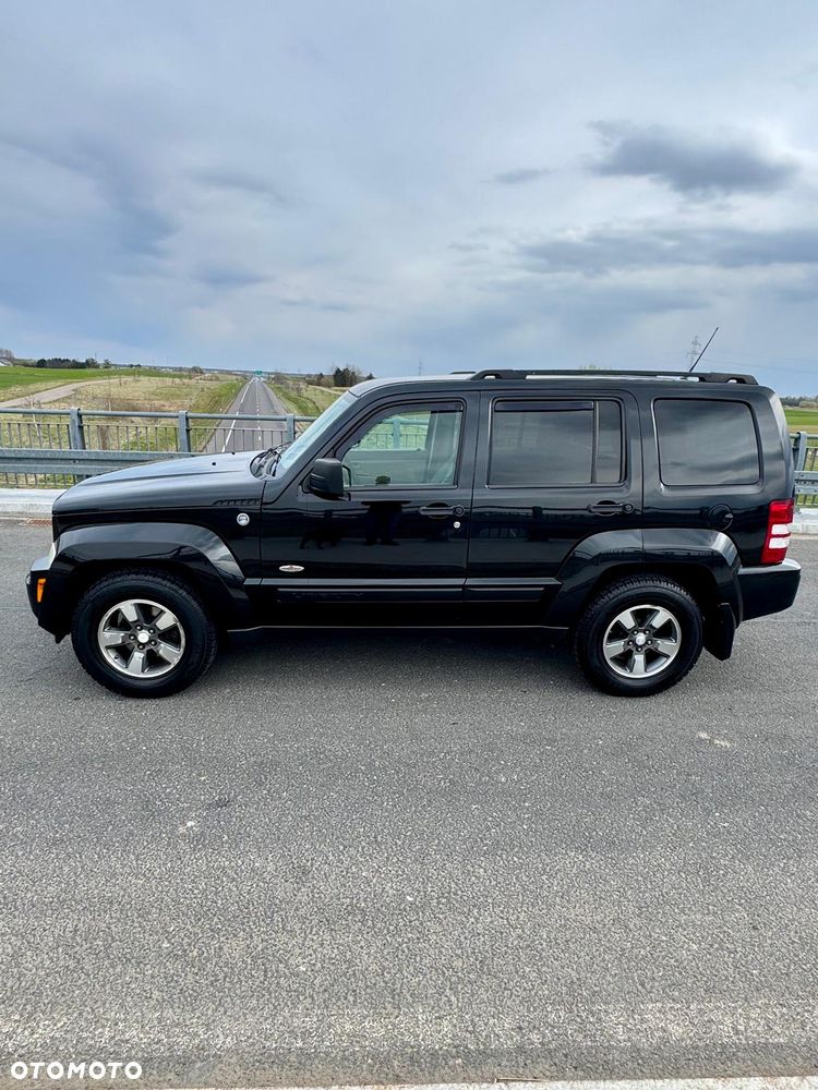 Jeep Liberty 3.7 4x4 - 14