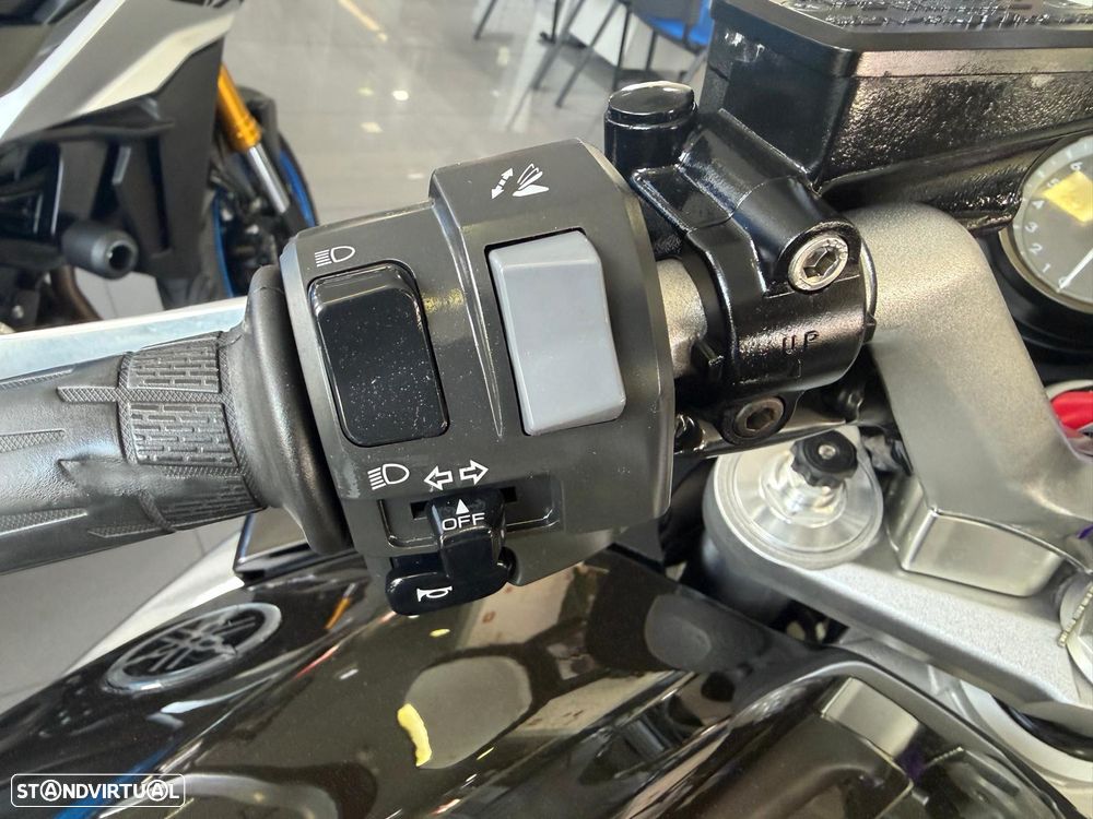 Yamaha FJR 1300 - 11