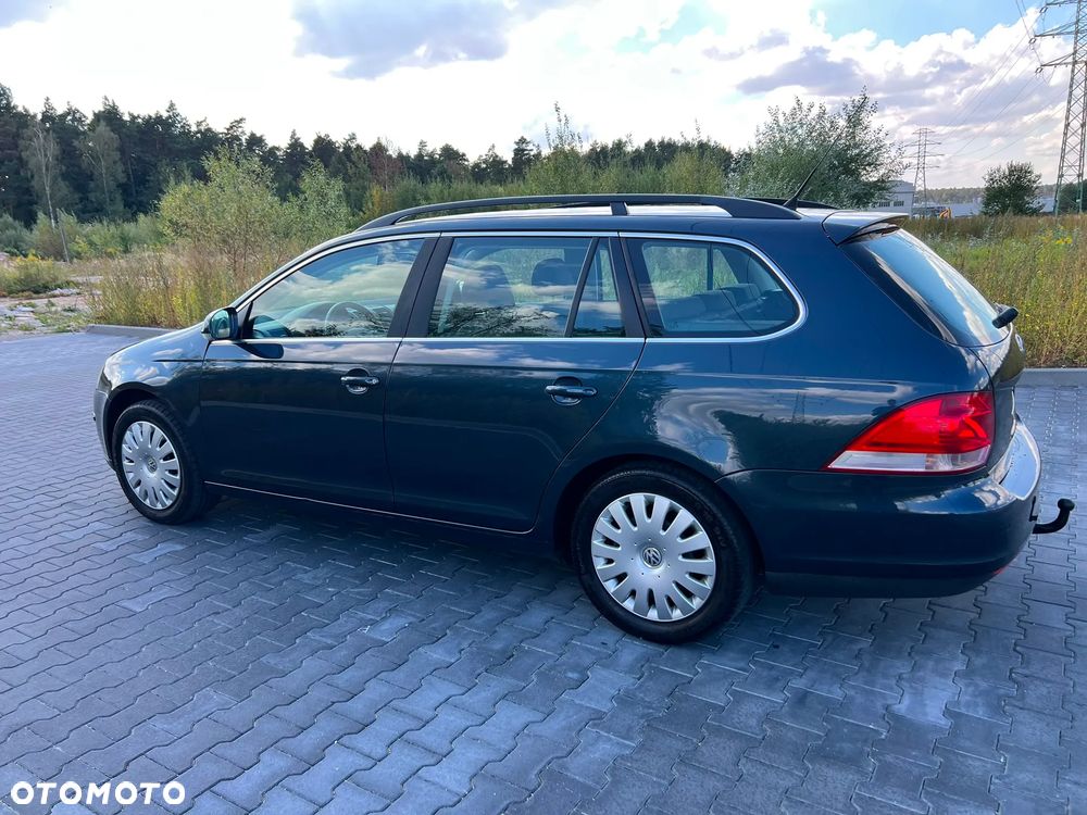 Volkswagen Golf 1.6 Comfortline - 16