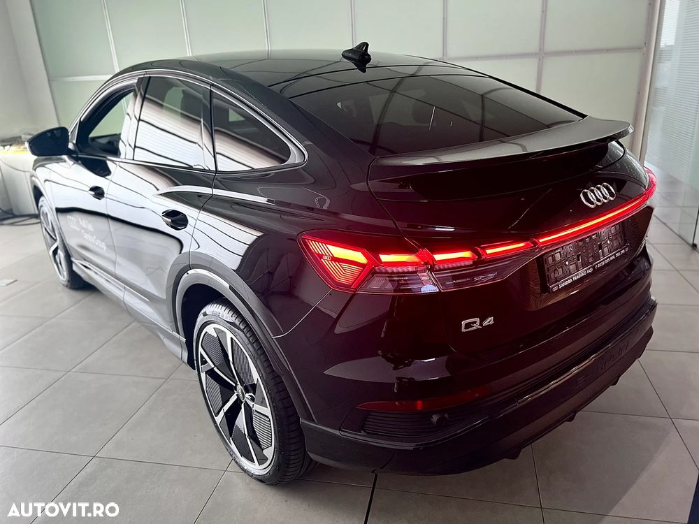 Audi Q4 50 quattro - 4