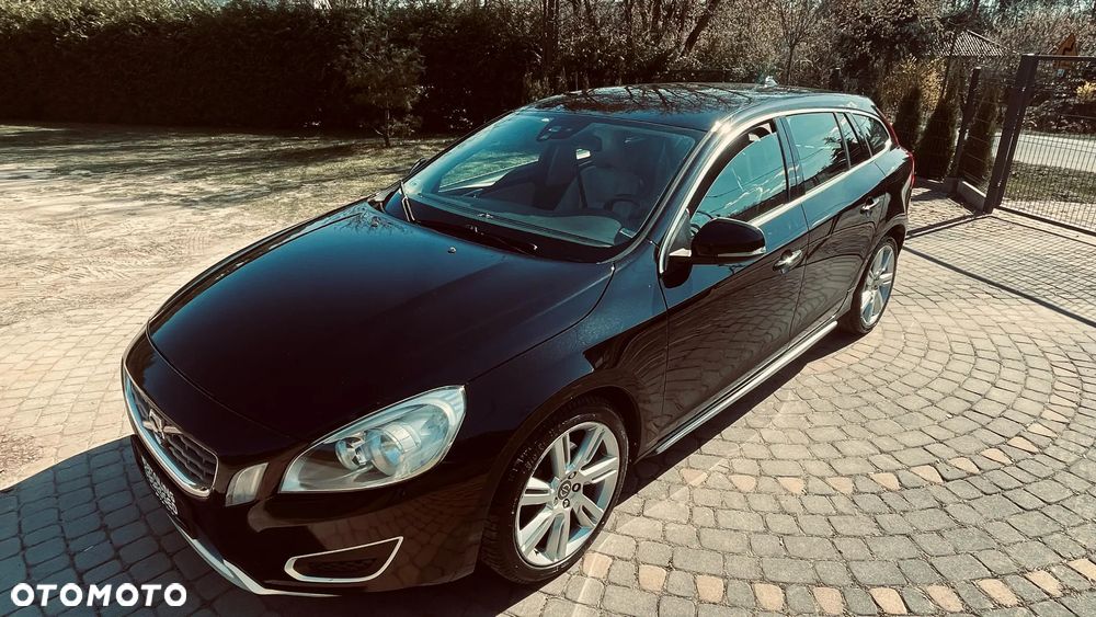 Volvo V60 D3 Geartronic Momentum - 2