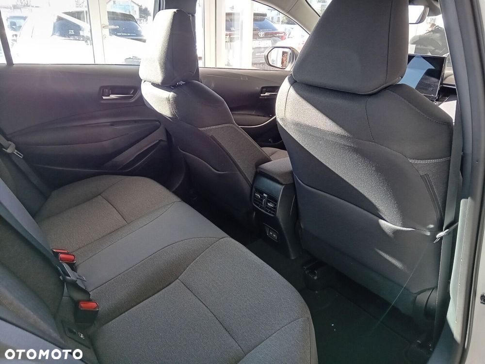 Toyota Corolla - 5
