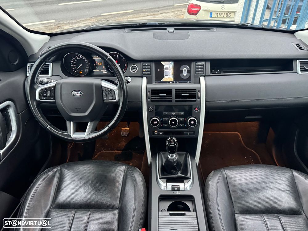 Land Rover Discovery Sport 2.0 eD4 HSE Luxury - 14