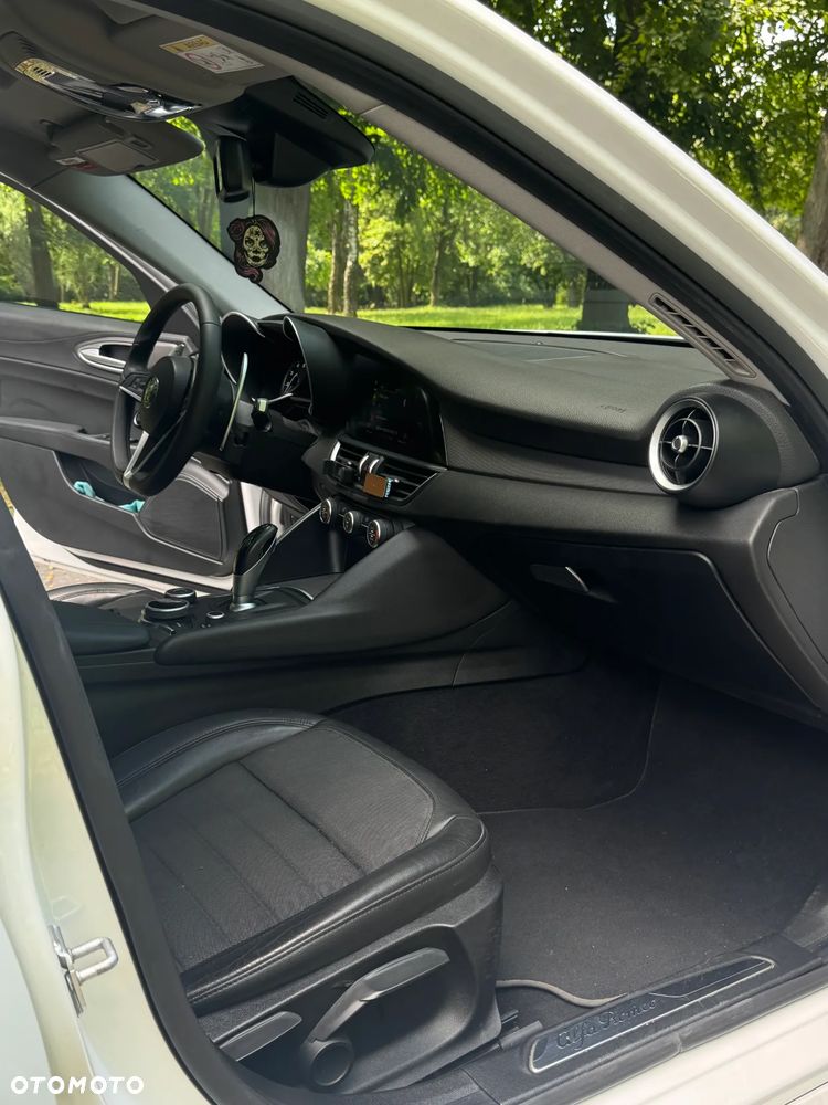 Alfa Romeo Giulia 2.0 Turbo Super - 15